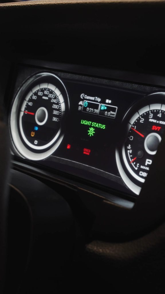 Elite Dash Mustang 21