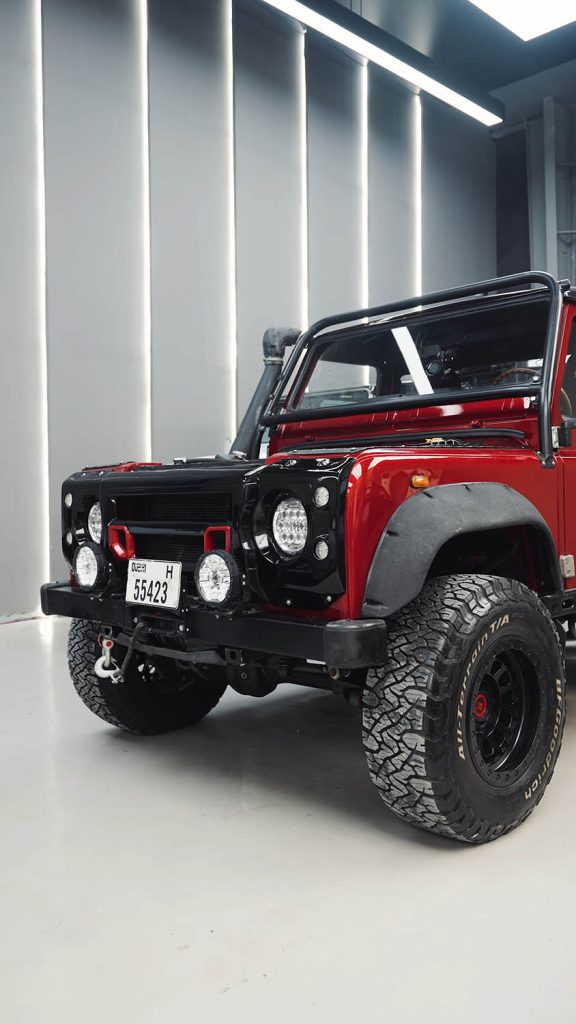 Land rover red 1 1 3